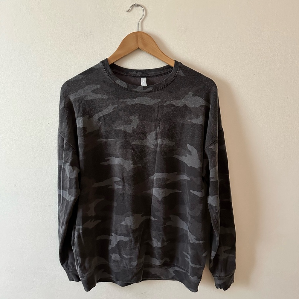 Athleta Black Camo Sweatshirt